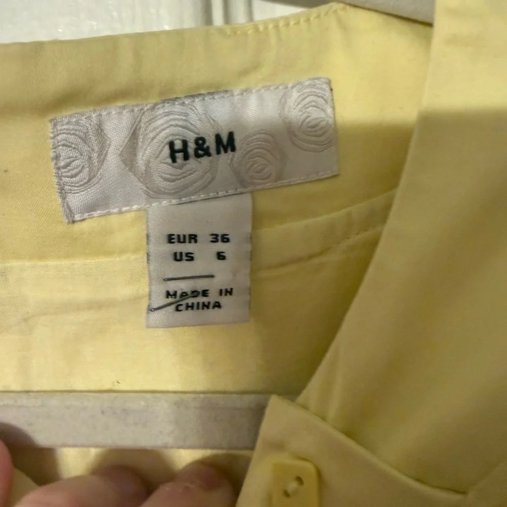 H&M Yellow Sleeveless Midi Dress